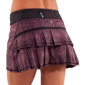 LULULEMON ATHLETICA Pace Setter Skirt Size 10